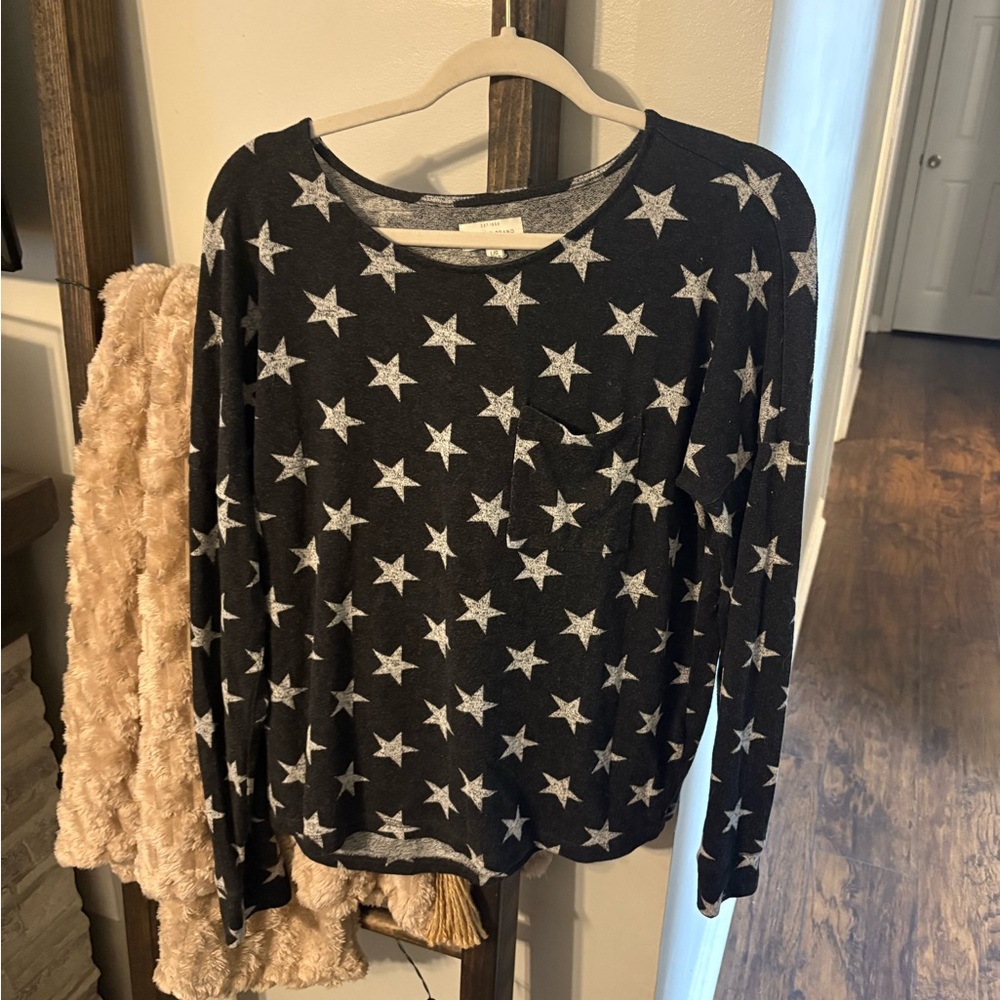 Lucky Brand Black & Gray Star Print Long Sleeve Top